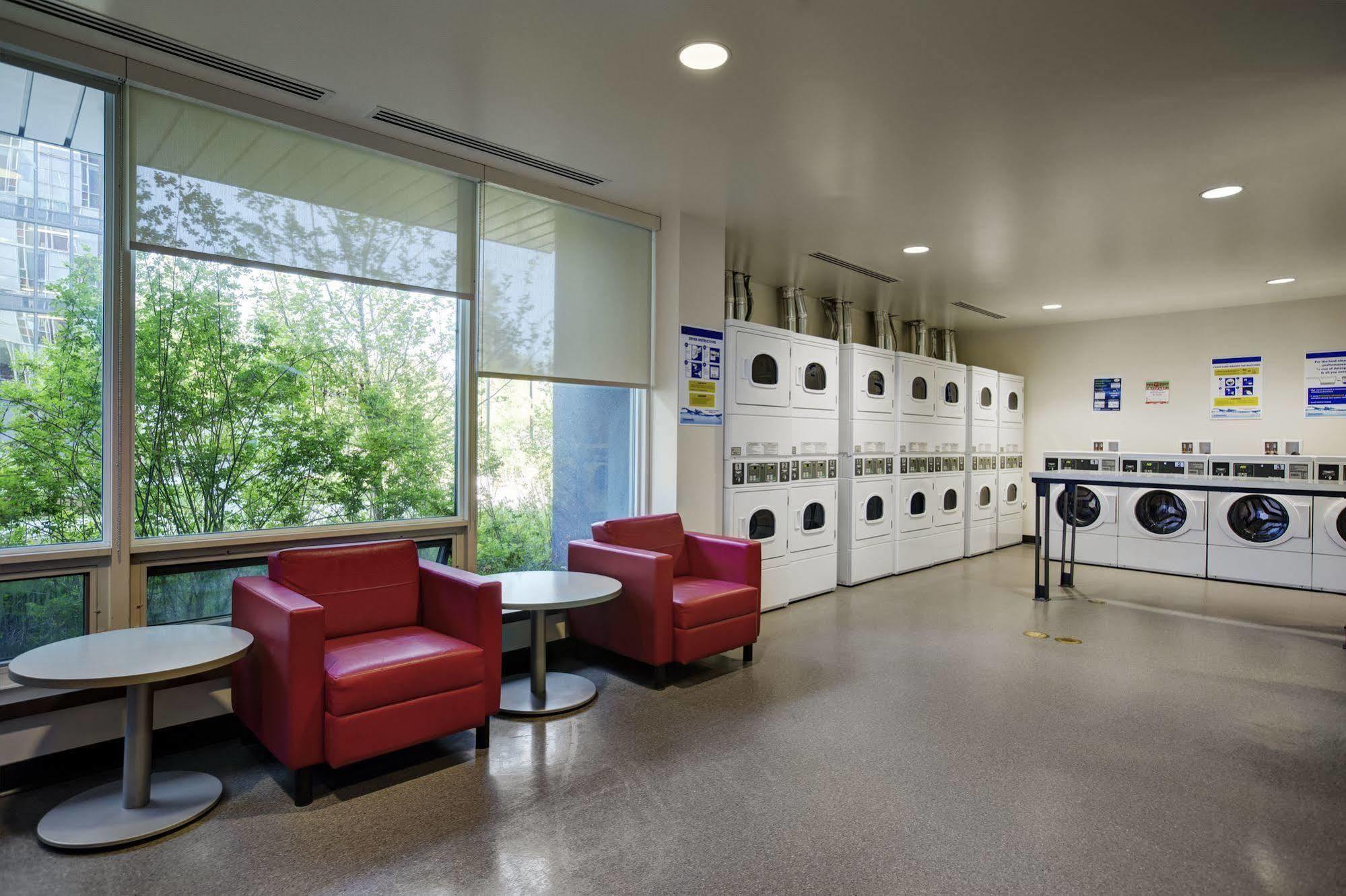 University Of Calgary - Seasonal Residence Extérieur photo